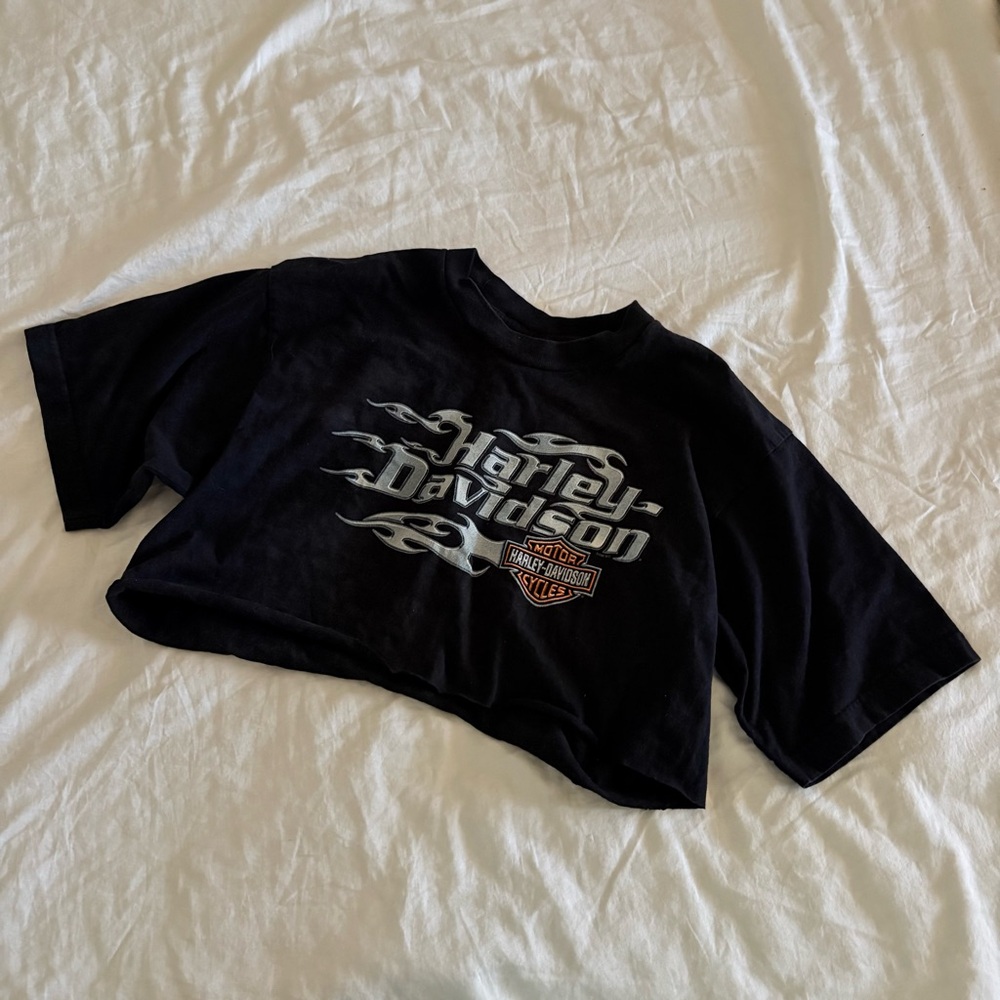 Harley-Davidson Black Graphic Cropped Tee with Flame Logo